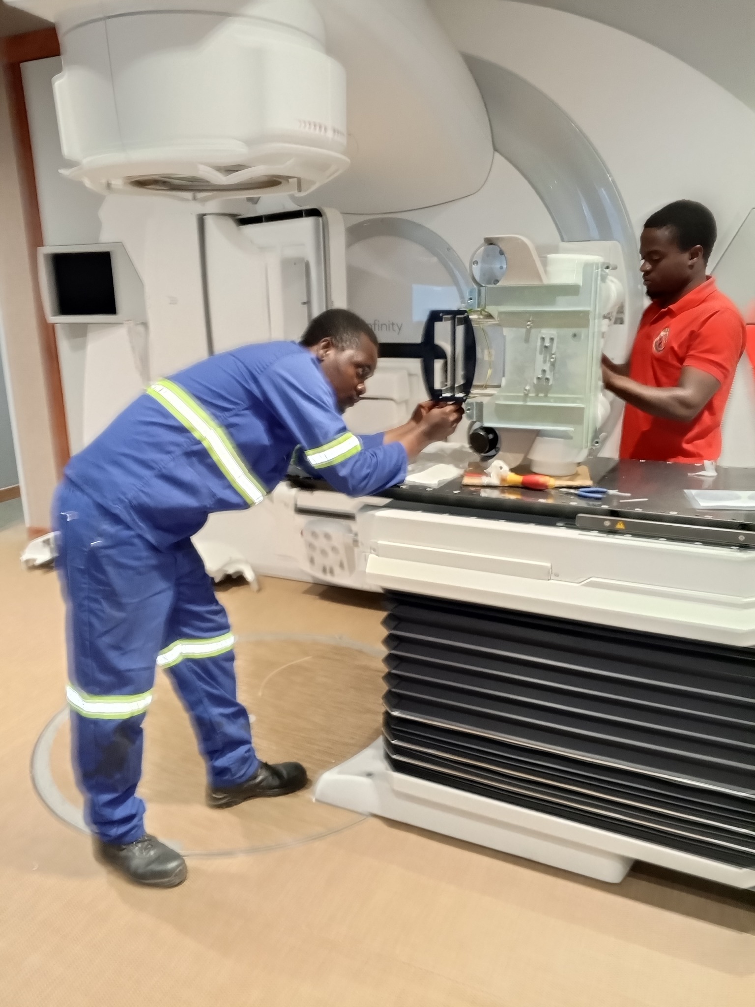 THE UNSUNG HEROES OF HEALTHCARE: HOW BIOMEDICAL ENGINEERS KEEP HOSPITALS RUNNING